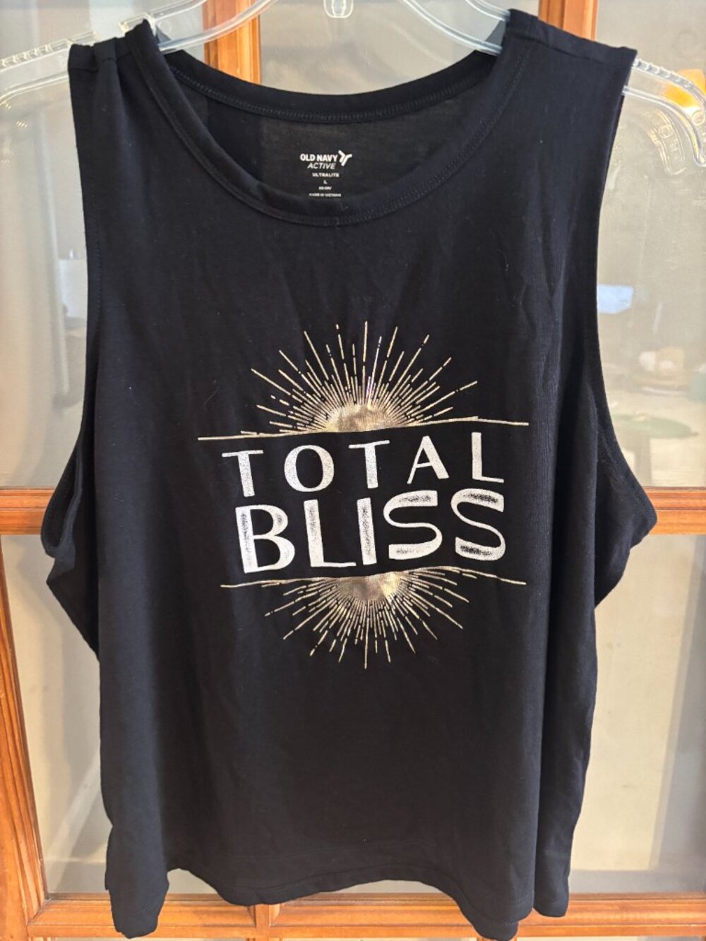 Old Navy Active Ultralite Women Sleeveless black tee SZ: L